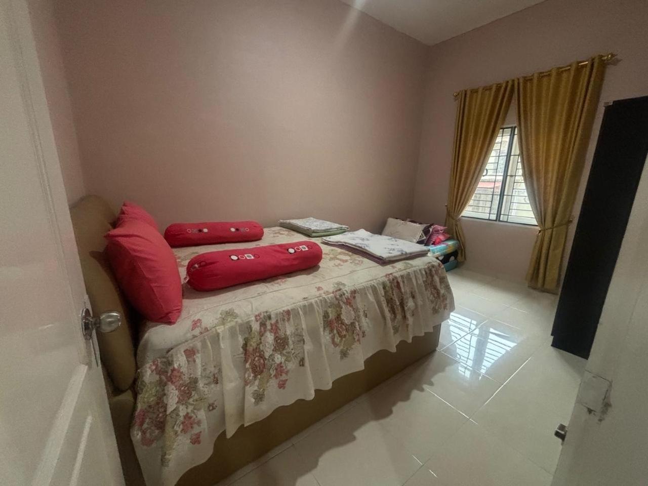 Villa Brastagi Resort Jalan Mimpin Tua Blok C No. 41 ブラスタギ エクステリア 写真