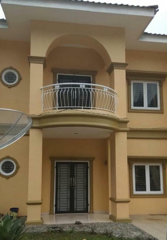 Villa Brastagi Resort Jalan Mimpin Tua Blok C No. 41 ブラスタギ エクステリア 写真